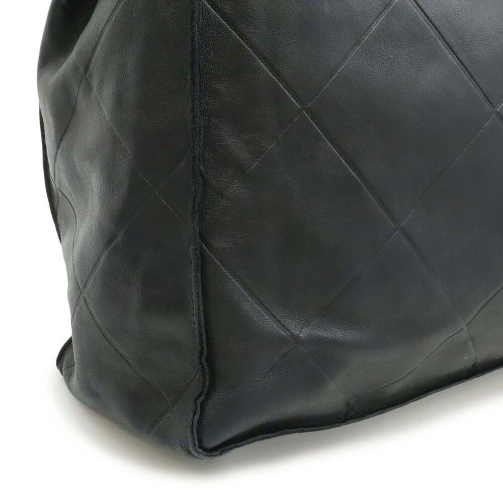 CHANEL Black Lambskin Leather Shoulder Bag - Picture 9 of 10